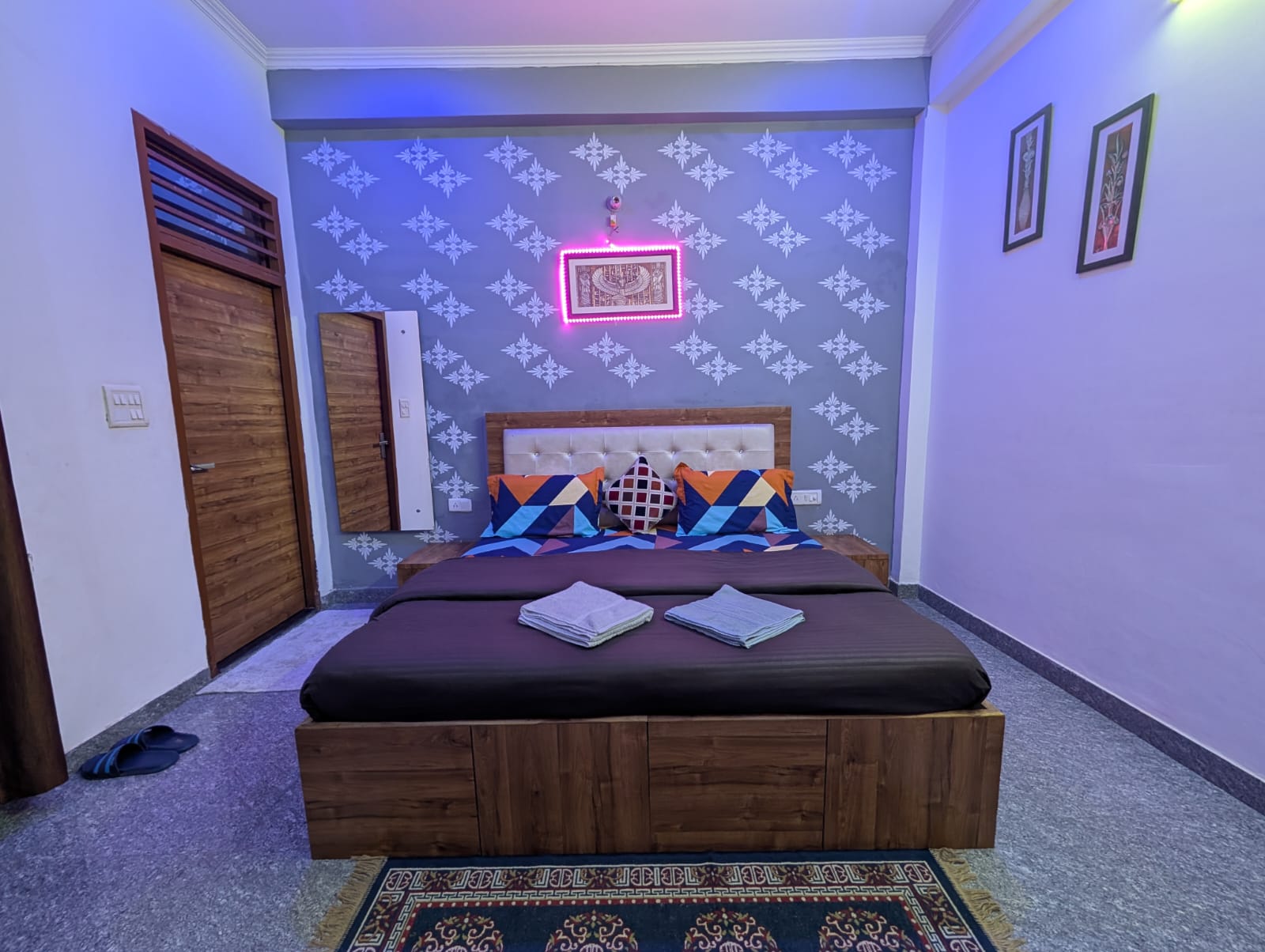 Taj Street Hostel