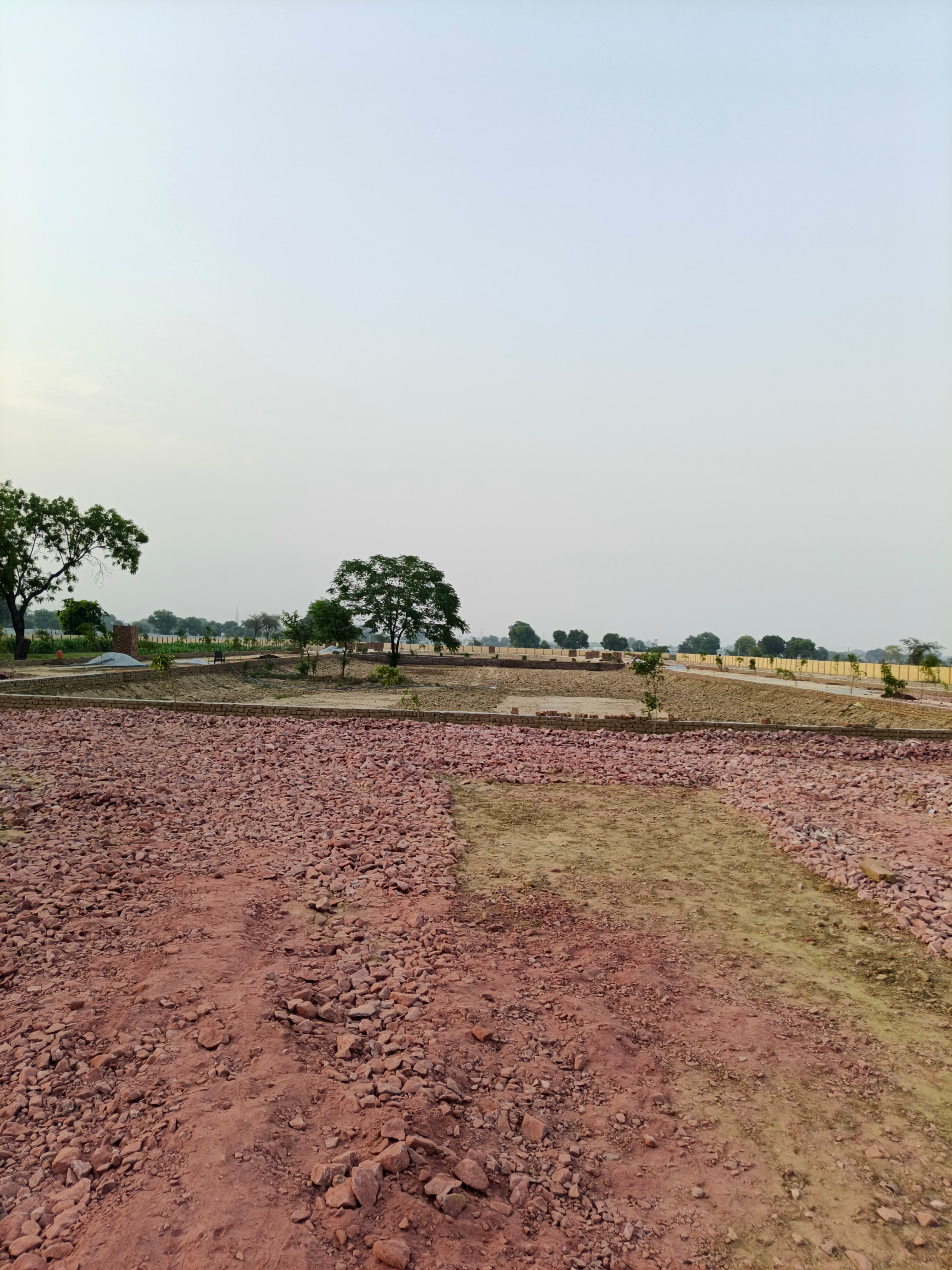 Plot Property in Gwalior Road, Bad, Uttar Pradesh