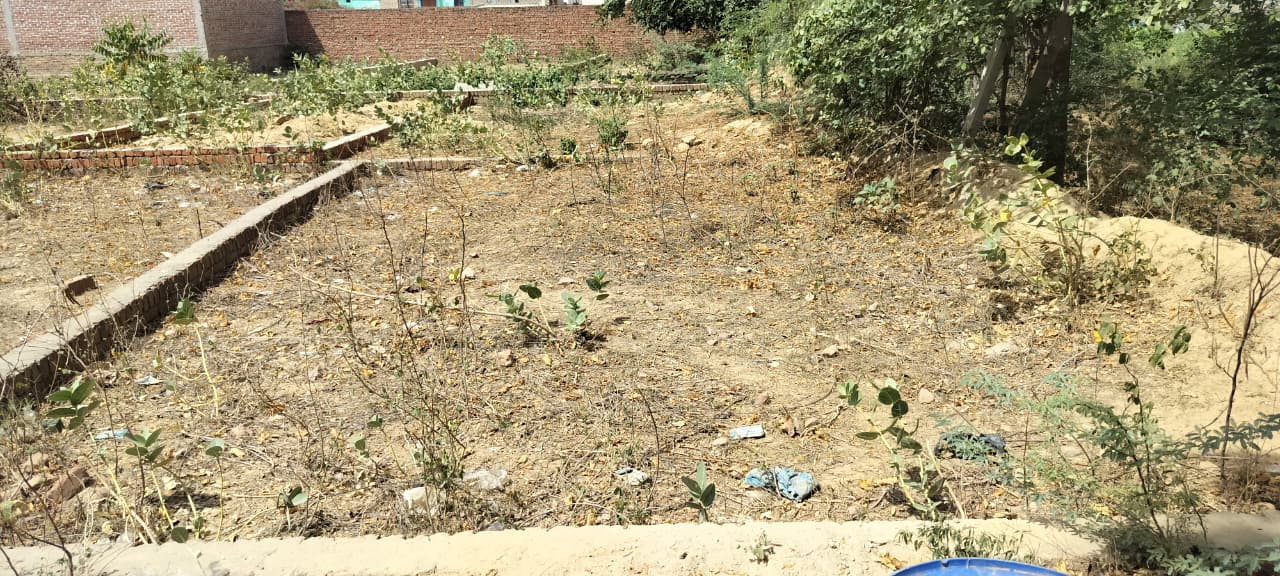69 Sq yd Land in Dhandhupura Road, Tajganj, Basai, Uttar Pradesh