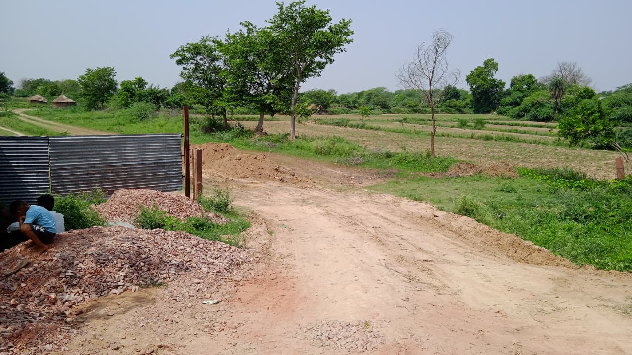 200 Sq yd Land in village ata,jagner road 