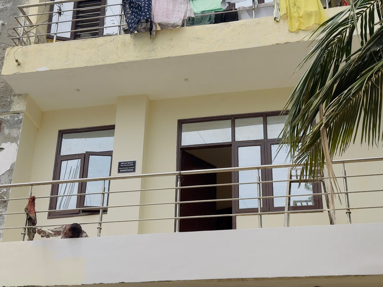 2 BHK Apartment in khandari engineers colony omaxe mall agra