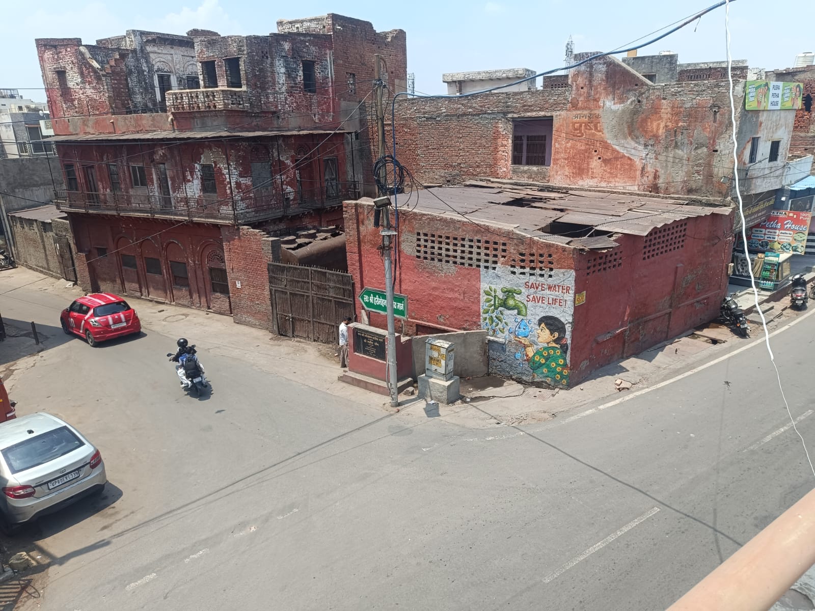 320 Sq yd Land in Yamuna Kinara