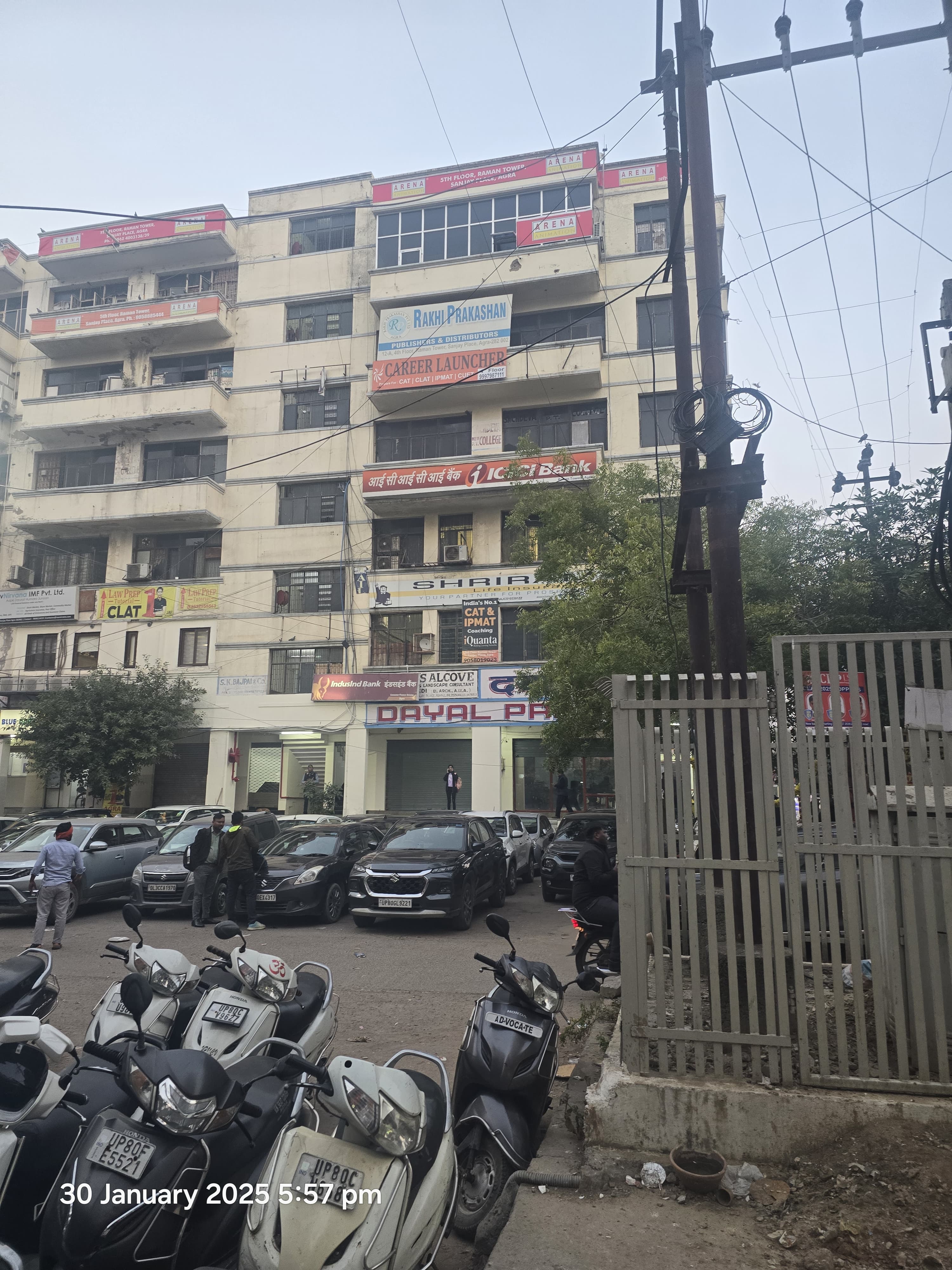 Office Space (Business Park) in Sanjay Place