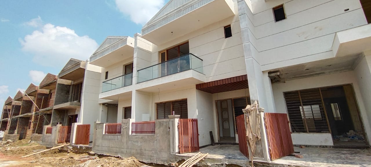 3 BHK, 125 Gaj Villa at Krishna Grand