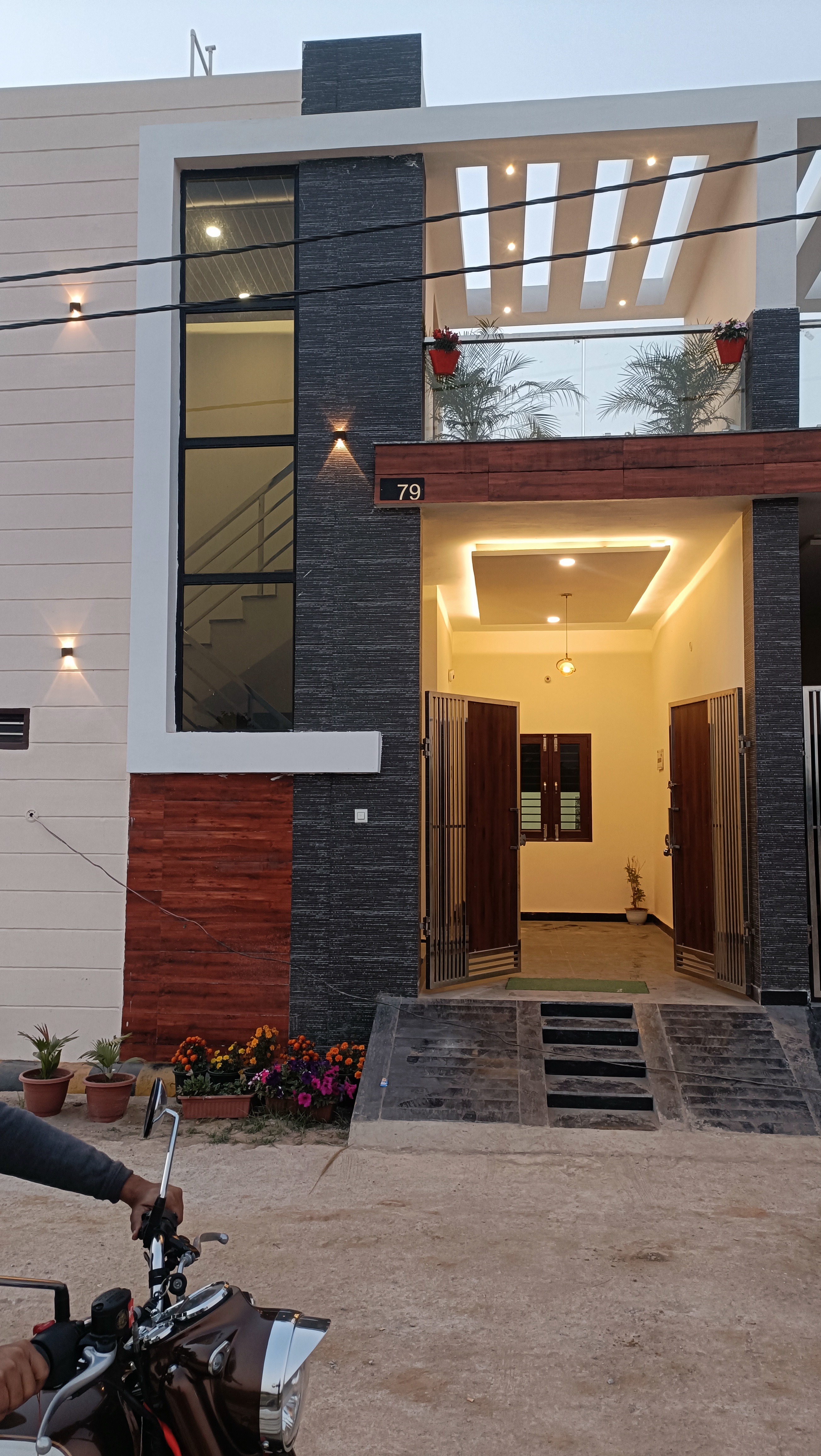 2 Bedroom Villa in Getting your location...