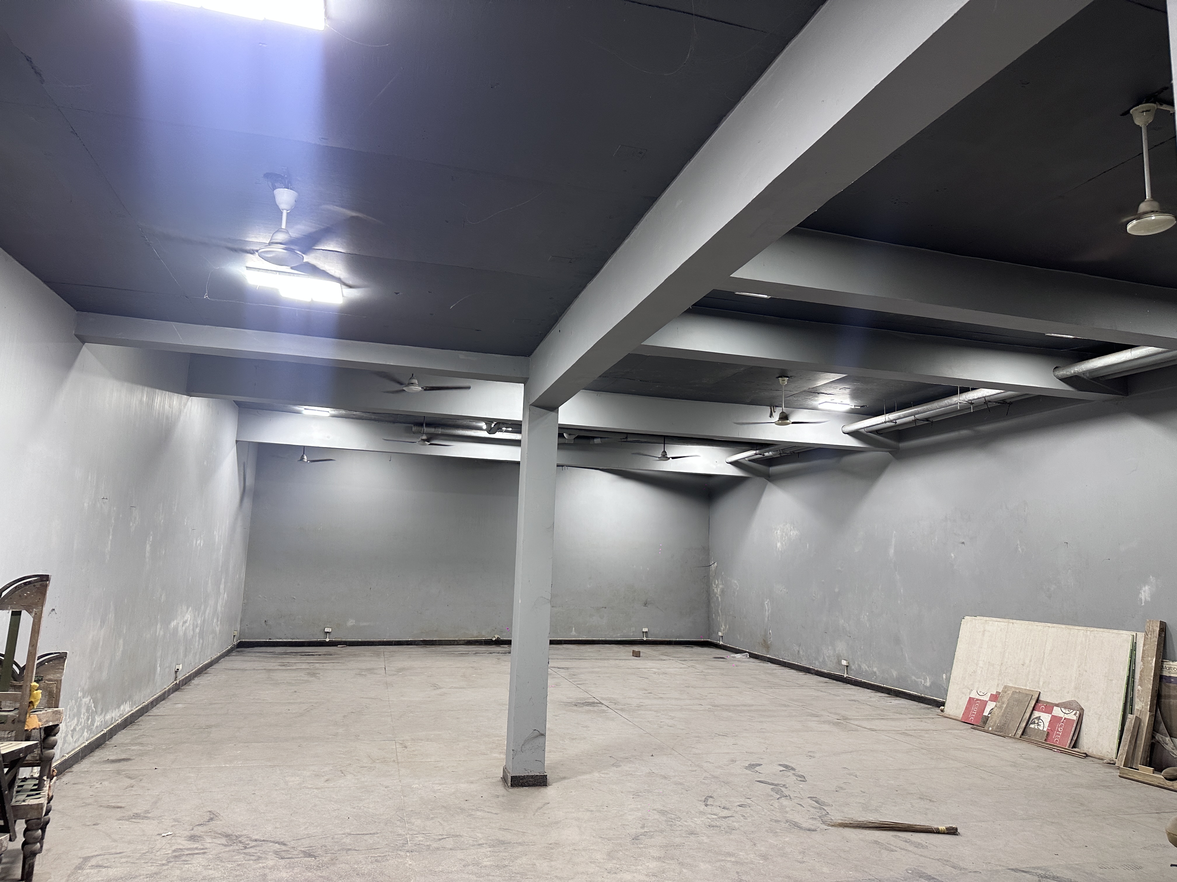 Godown Warehouse (Independent House) in Molecule Agra, Fatehabad Road, Taj Nagri Phase 2, Tajganj, Agra, Uttar Pradesh