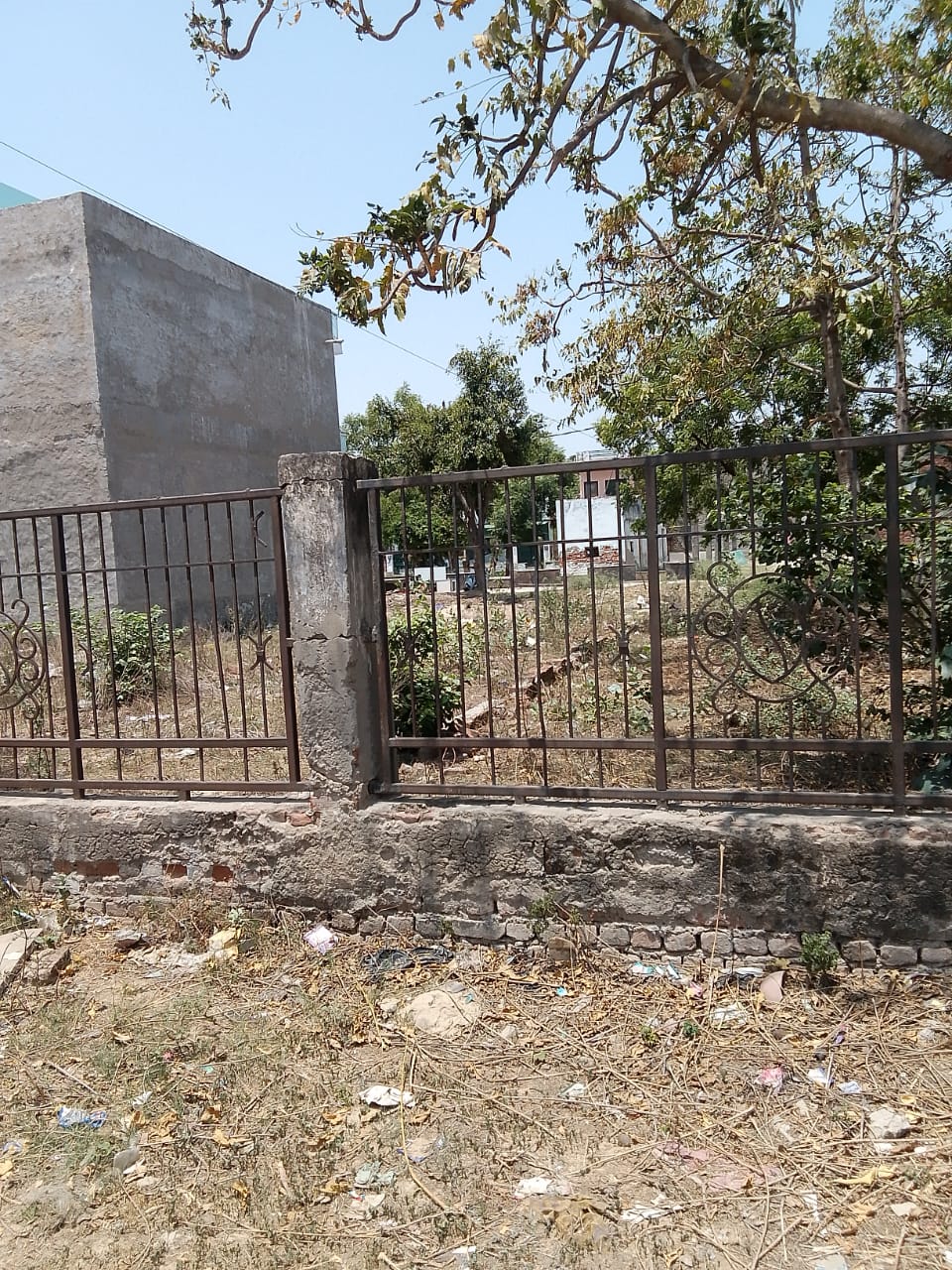 100 Sq yd Land in Shamshabad, Uttar Pradesh