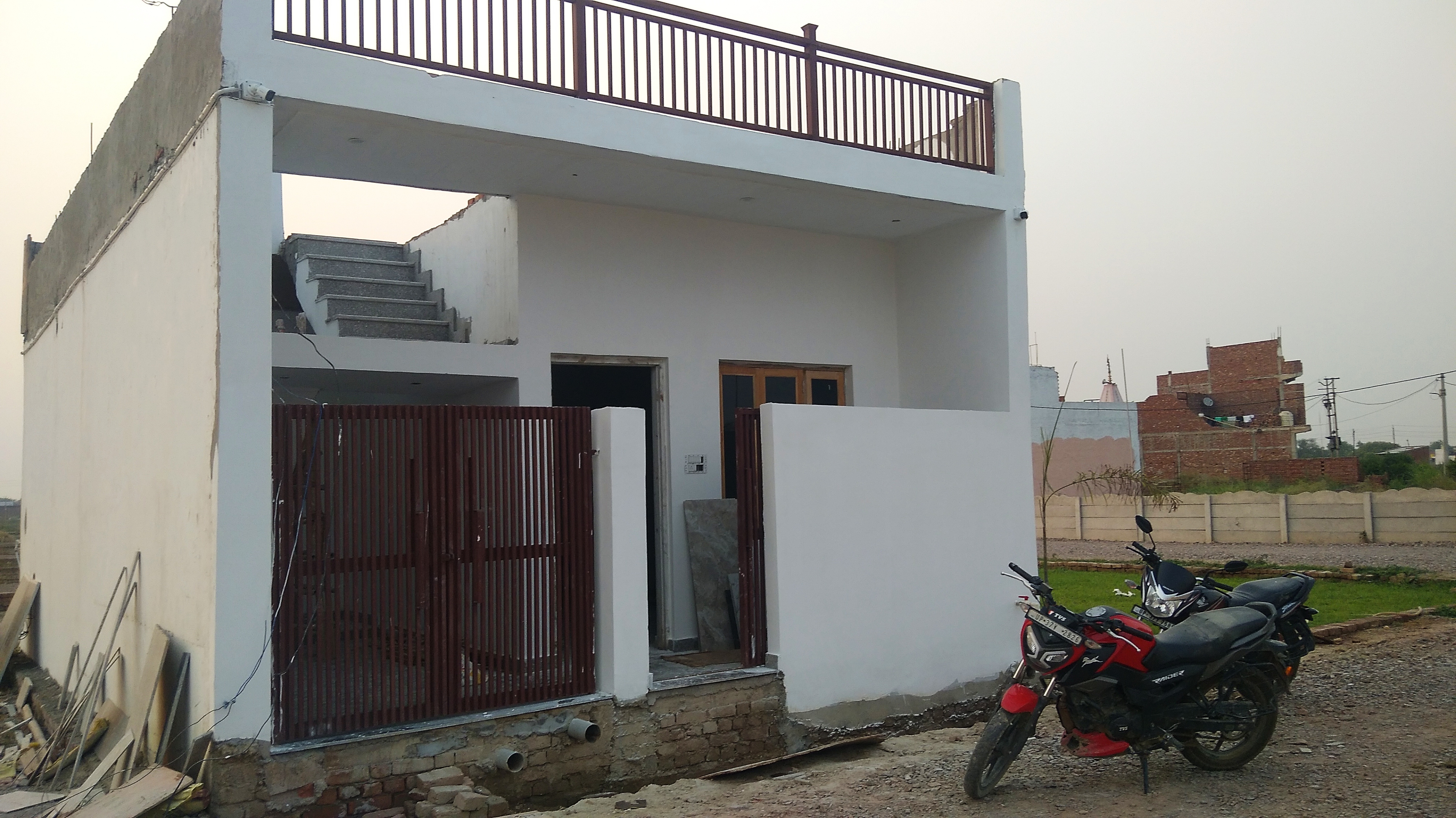 25000 Sq ft Land in Pilkhuwa hapur partapur 