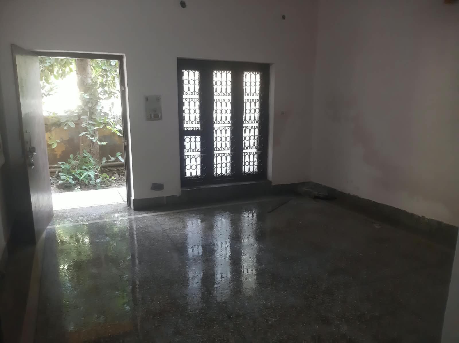 Independent House in 49 COD colony near Navdeep hospital Shahganj Agra