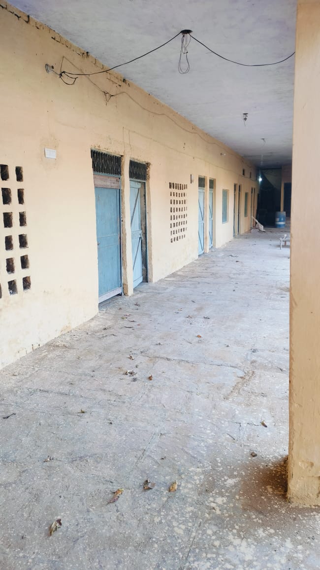 Shop (Independent House) in Near Ramada hotel