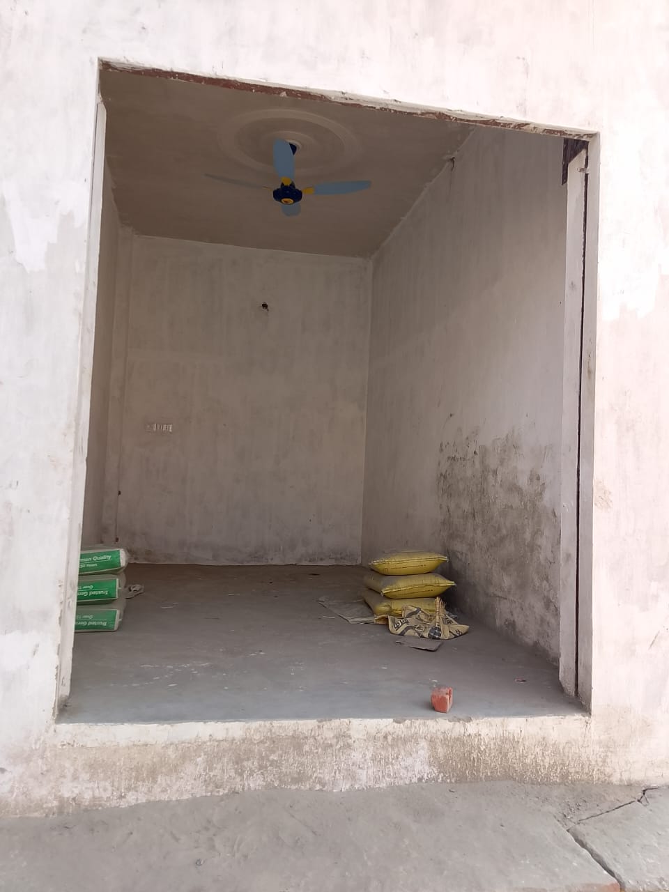 3 BHK Apartment in jagdish puram colony maghtai road