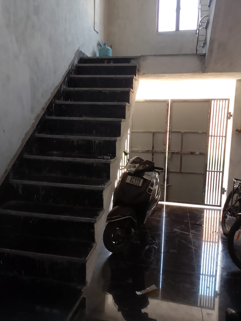 3 BHK Apartment in jagdish puram colony maghtai road