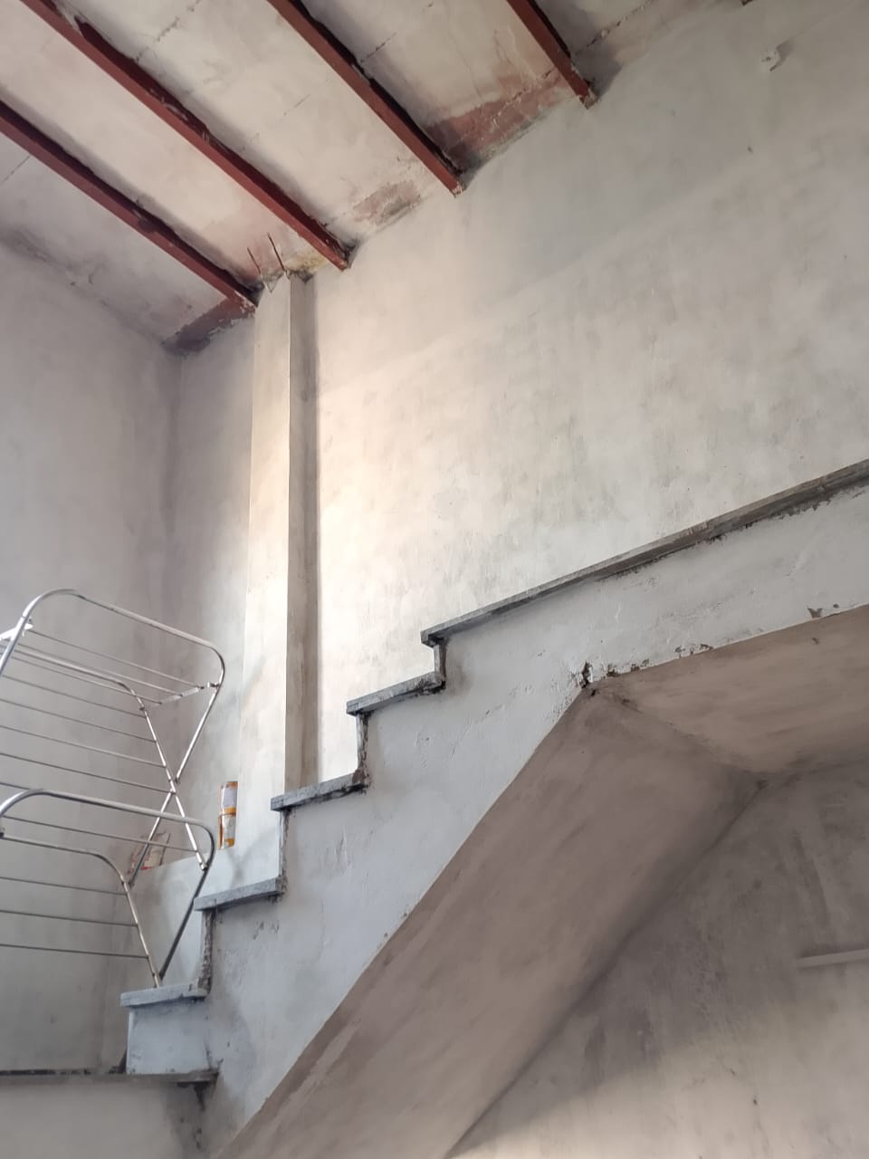 3 BHK Apartment in jagdish puram colony maghtai road